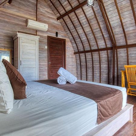Megaland Bungalow Batununggul Buitenkant foto