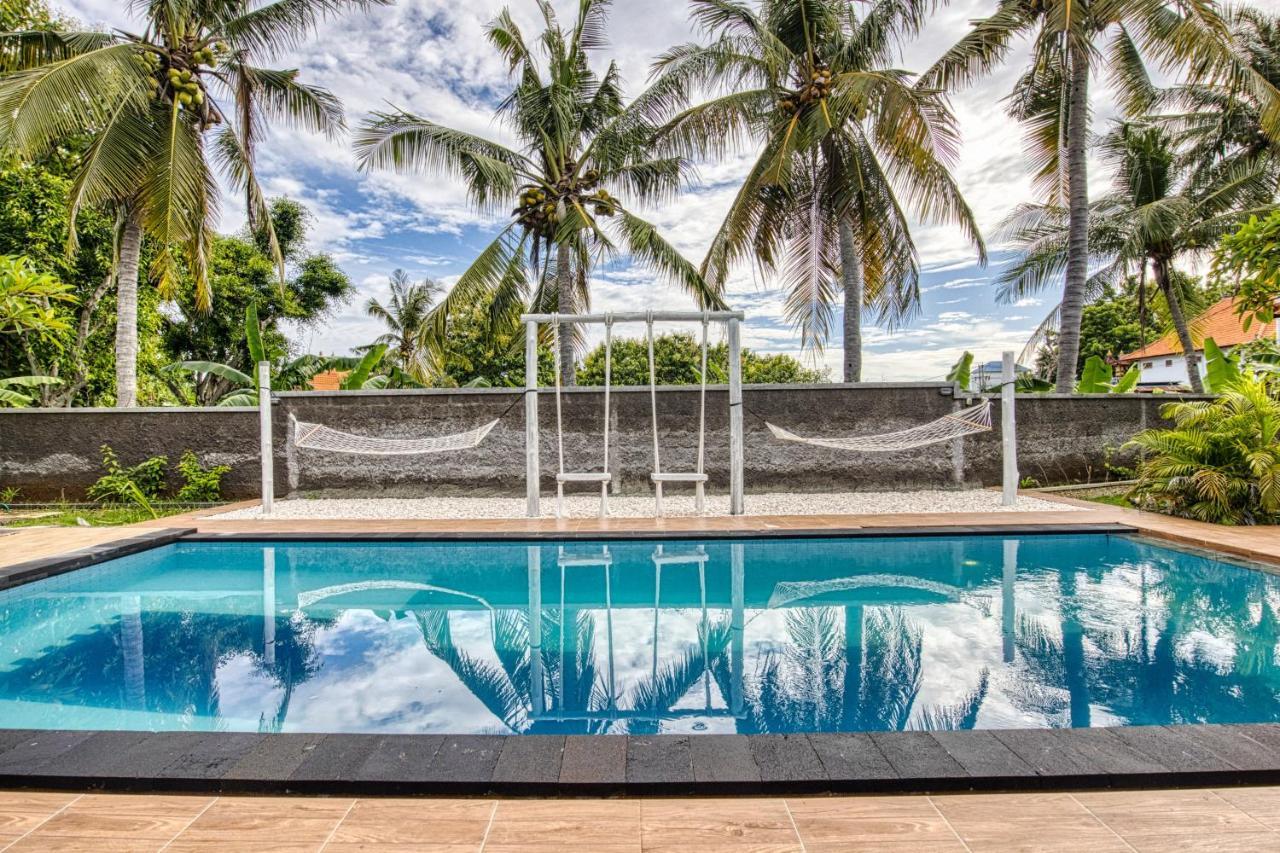 Megaland Bungalow Batununggul Buitenkant foto