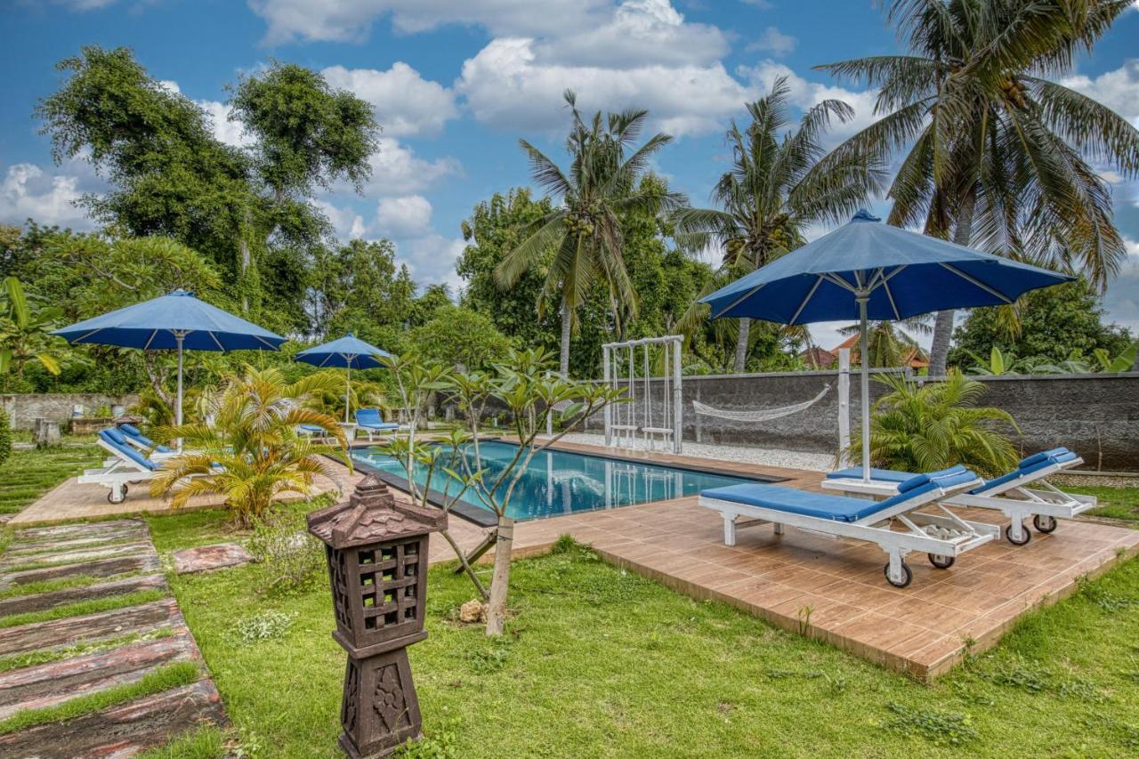 Megaland Bungalow Batununggul Buitenkant foto