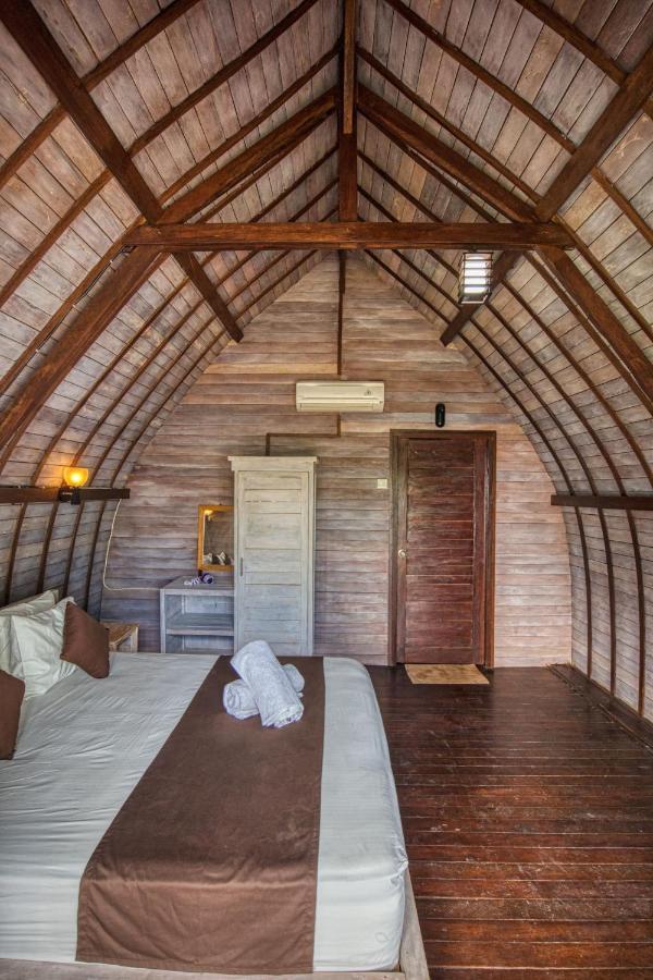 Megaland Bungalow Batununggul Buitenkant foto